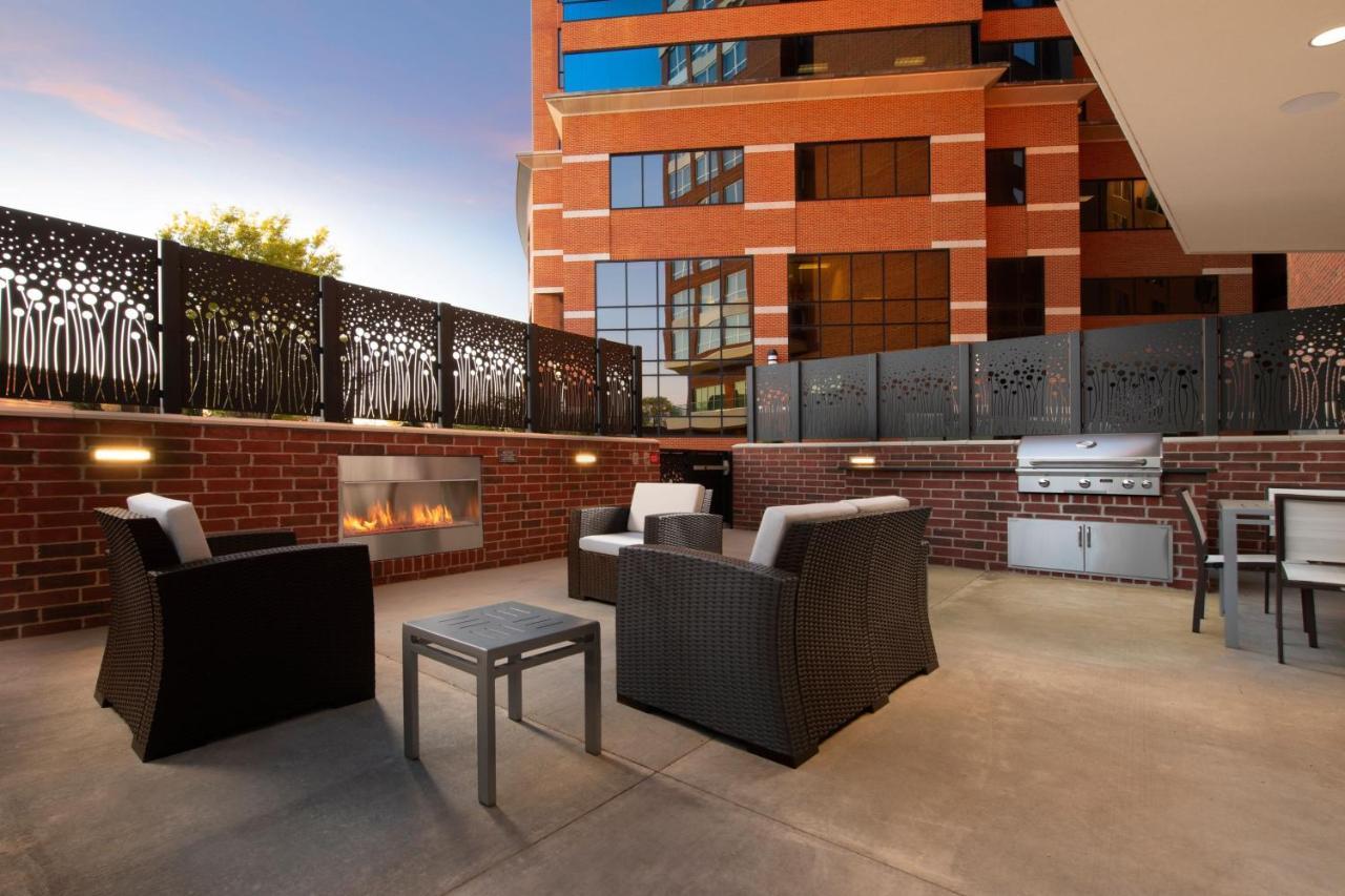 Residence Inn By Marriott St Louis Clayton Exterior photo